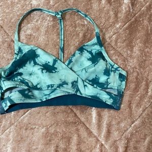 This is a gym to swim bra.